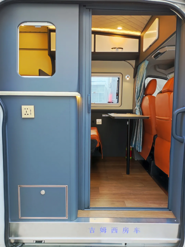 吉姆西大通V90加長軸超高頂 功能豐富 水電充足 高品質移動之家 吉姆西大通V90加長軸超高頂 功能豐富 水電充足 高品質移動之家