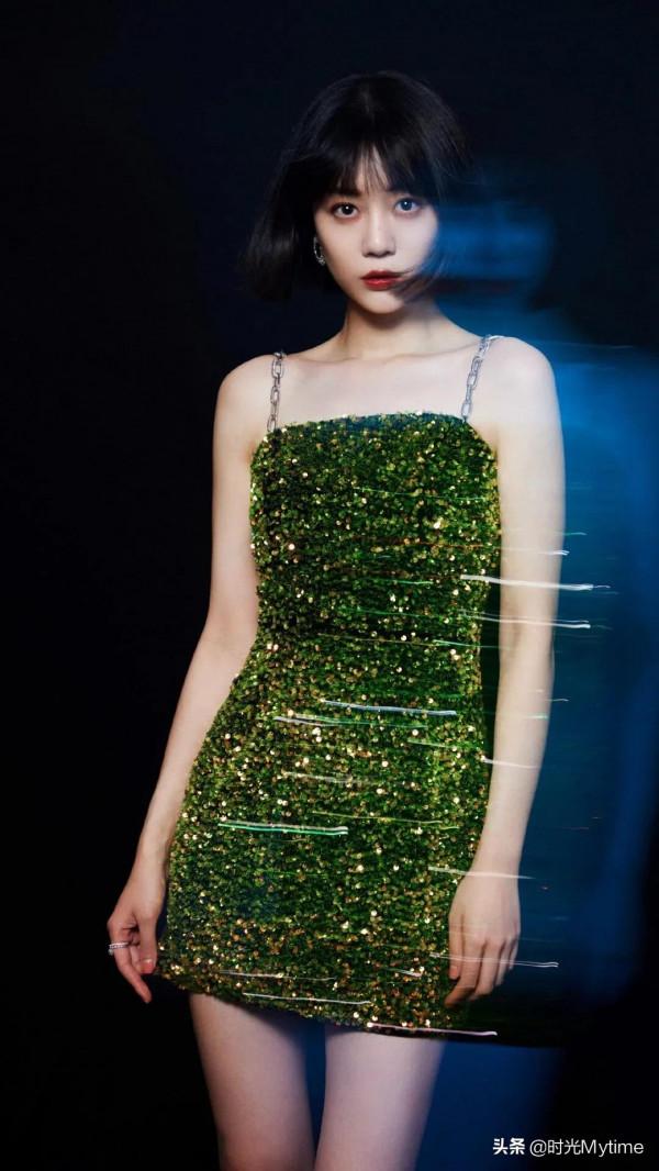 明星桌布：顏值秀場李溪芮