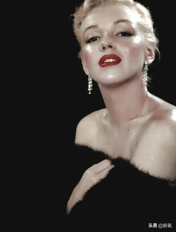 短臉+翹鼻是驚豔絕配？