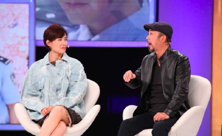 68歲戲骨獨自提行李拍戲，無助理被誤認為龍套，合作伙伴現身力挺