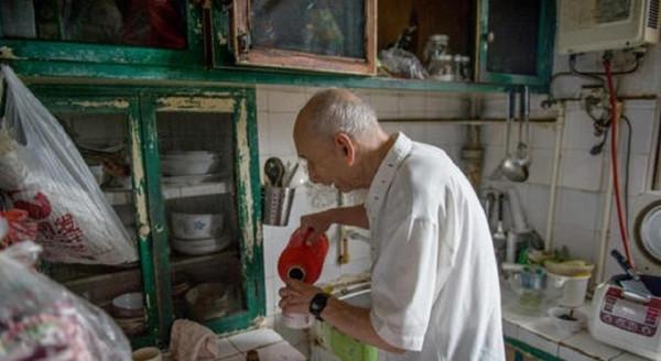 江蘇94歲老兵隱居71年，因日軍大印暴露身份，部隊開6輛坦克迎接