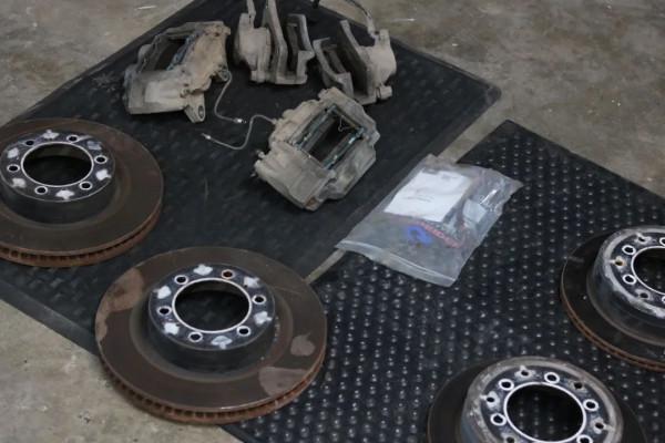 怪獸修車：翻新一輛13年的雷克薩斯GX460，最終滿血復活變新車