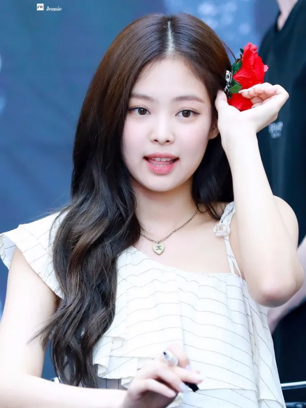 終於開始流行肉臉了！這樣的“奶兇風”也太撩了吧