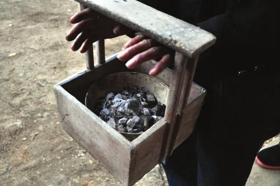 南方的禦寒神器——火桶 南方的禦寒神器——火桶