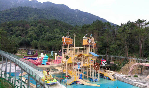 廣東第一座玻璃橋，以險、峻、美而著稱，是冒險愛好者的好去處