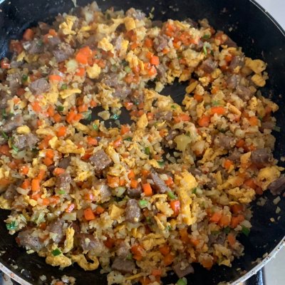 最讓孩子停不下筷子的竟然是無米炒飯（花椰菜）