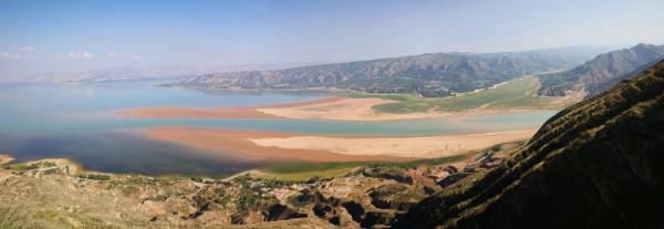 甘肅永靖炳靈湖的灘塗 甘肅永靖炳靈湖的灘塗