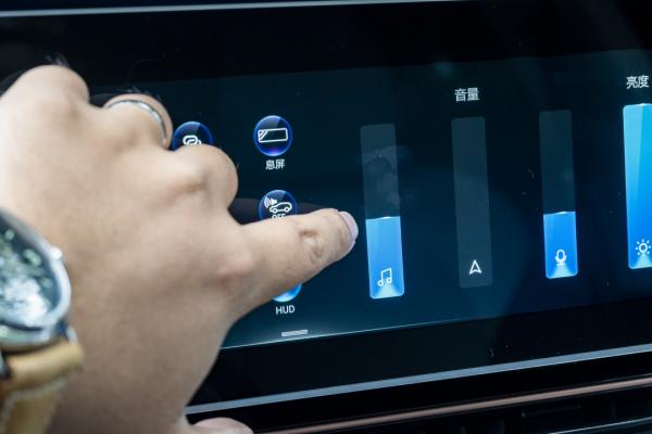 智慧車機系統評測 | 沒有鴻蒙加持 極狐阿爾法S智慧車機有沒有驚喜？