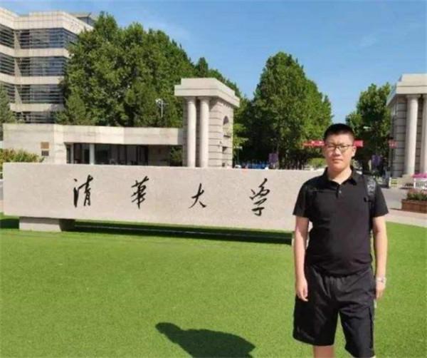 2008年，學霸周浩高考669分考入北大，3年後卻選擇讀技校，為何？