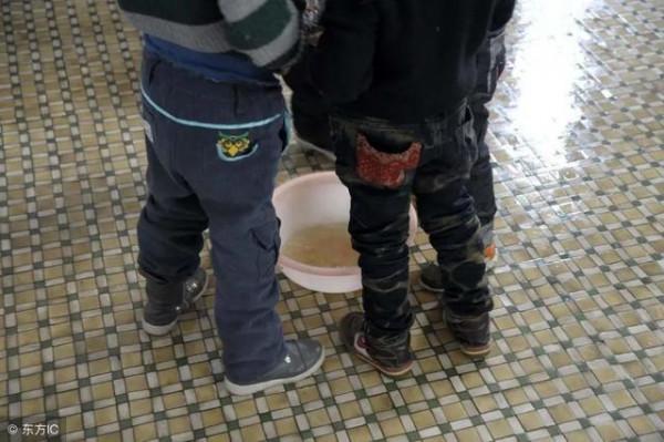 中國各地的十大“黑暗料理”，你吃過幾種？