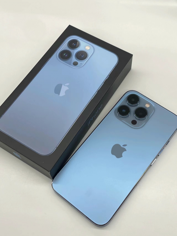 2021年年底買手機,為什麼懂行人推薦這幾款?優點藏不住 2021年年底買手機,為什麼懂行人推薦這幾款?優點藏不住