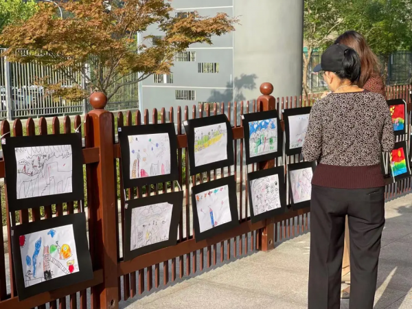 厲害了我的國，伊頓孩子獻禮祖國