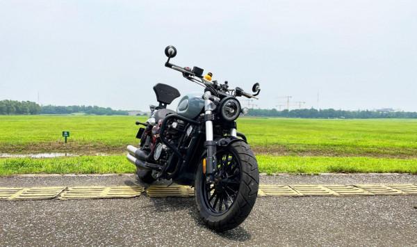 兩大熱門巡航車!CM300 VS 金吉拉,你選誰? 兩大熱門巡航車!CM300 VS 金吉拉,你選誰?