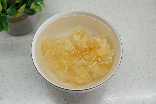 大冷天，要學會吃“烤梨”，傳統民間智慧，暖身潤燥適合冬天