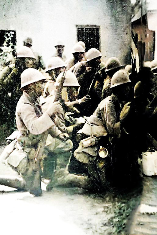 1938年日軍侵略安徽六安的歷史資料,大量的日軍攻入了六安城內 1938年日軍侵略安徽六安的歷史資料,大量的日軍攻入了六安城內