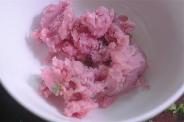 降溫啦！又到了吃薯餃的時候，從小到大的最愛，清香Q彈好過癮