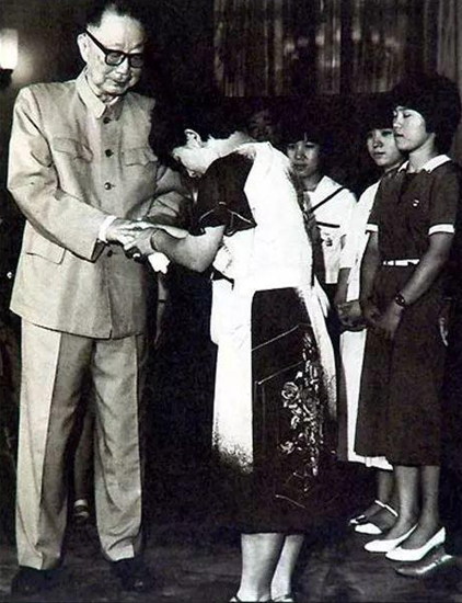 92年聶榮臻去世,臨終前囑咐女兒聶力:有機會去日本看看“妹妹” 92年聶榮臻去世,臨終前囑咐女兒聶力:有機會去日本看看“妹妹”