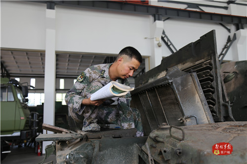 老三和他的兄弟“121” 老三和他的兄弟“121”