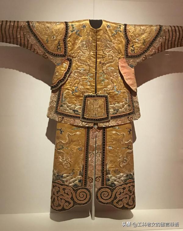 迪美博物館：清代皇后的服飾有多美