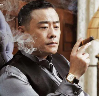 一手提攜周立波，稱兄道弟23年卻被“踢開”，關棟天：我不後悔