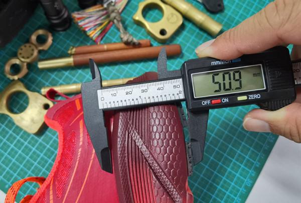 體驗跑步的樂趣-R2雲跑緩減震馬拉松長跑網面運動鞋 體驗跑步的樂趣-R2雲跑緩減震馬拉松長跑網面運動鞋