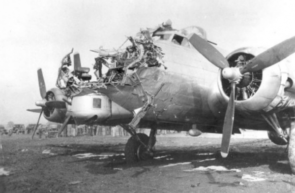 冒死為敵機護航,擋住戰友的炮口,二戰飛行員弗朗茨為何救敵軍? 冒死為敵機護航,擋住戰友的炮口,二戰飛行員弗朗茨為何救敵軍?