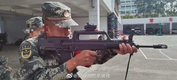 95老槍升級新配件，191新款刺刀同步亮相，中國輕武邁向精益求精