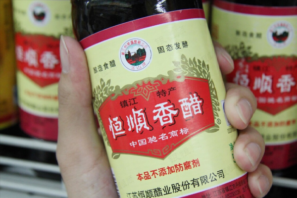 陳醋、香醋、米醋、白醋、果醋、甜醋,哪種食醋更值得買? 陳醋、香醋、米醋、白醋、果醋、甜醋,哪種食醋更值得買?