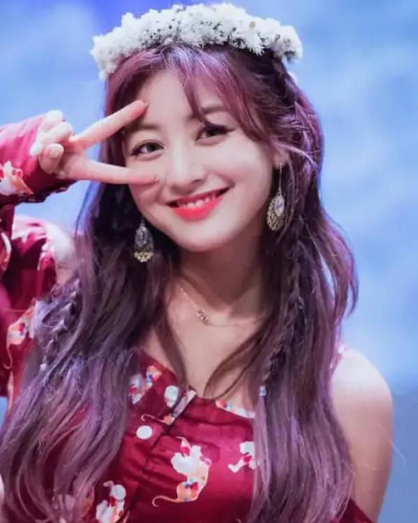 TWICE七年合約將到期，她們究竟何去何從？