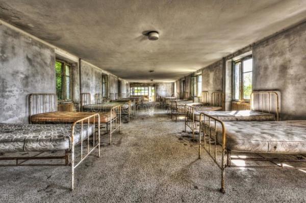 “這裡就像地獄”:拯救阿富汗飢餓嬰兒的鬥爭