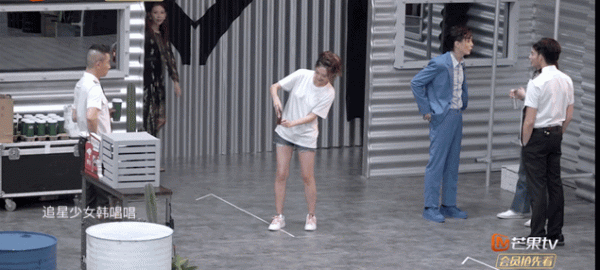 哥哥節目迎來太太團，應採兒曬陳小春張智霖張晉後臺合照，“航班”福利有點好