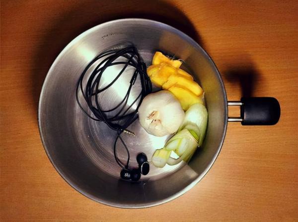 耳機玄學：女毒動態瞬態結像聲場音染煲機松香味到底是什麼意思？