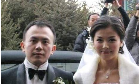 李瑋珉:頂級設計師身家不輸王珂,卻因劉濤的電梯邂逅輸的徹底 李瑋珉:頂級設計師身家不輸王珂,卻因劉濤的電梯邂逅輸的徹底