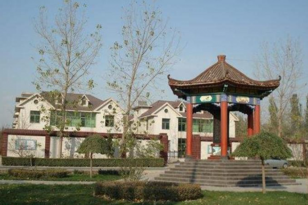 河北有個“土豪村”,村民生活個個有保障,還有外來打工人口 河北有個“土豪村”,村民生活個個有保障,還有外來打工人口