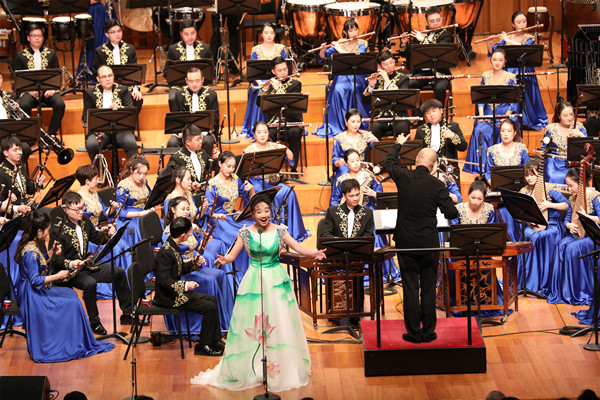 展現廣東音樂魅力 大型民族交響組曲《簕杜鵑與金蓮花》國家大劇院首演