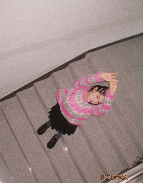 Nabi的富家千金風,終於找到了其中的穿搭精髓 Nabi的富家千金風,終於找到了其中的穿搭精髓