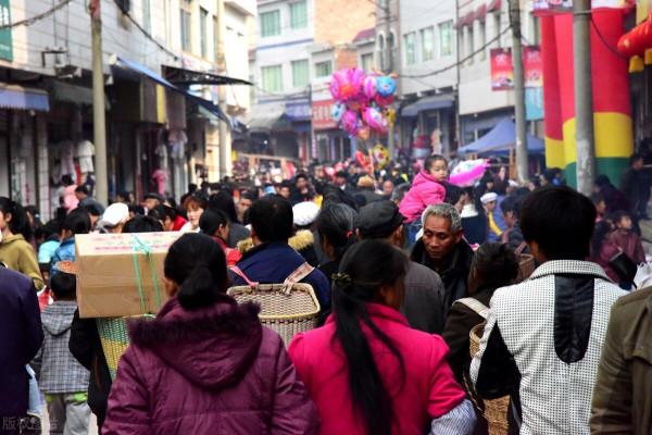 我們家鄉的集市 我們家鄉的集市