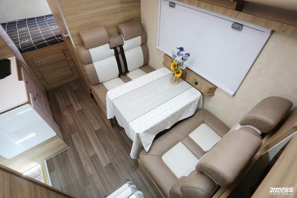 途佳H300高性價比平頭輕卡房車，選裝的配置它居然標配