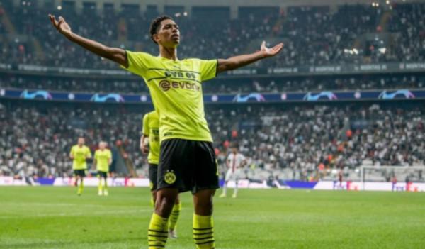 曼聯真壕！還要豪購兩大天價巨星，效仿當年皇馬打造新銀河戰艦？