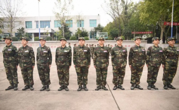 來到軍營,這些“第一次”讓她們永生難忘! 來到軍營,這些“第一次”讓她們永生難忘!