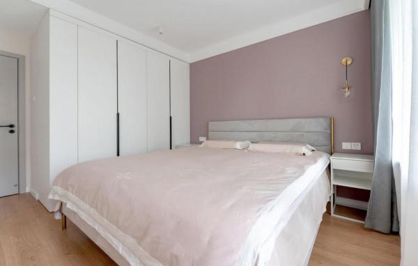 櫃子做一體式越來越普遍，看她家，不僅收納強大，還不佔空間