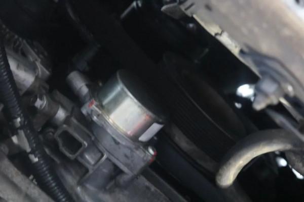 翻新一輛“破爛不堪”的路虎攬勝，匠心修復，滿血復活變新車