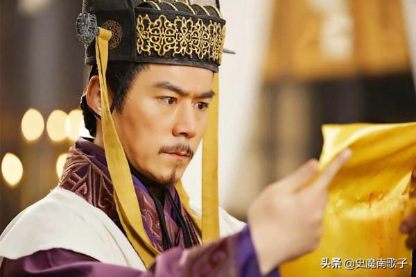 踐踏兩任“義父”,冒認皇室宗親!比劉備開國更為曲折的一代霸主 踐踏兩任“義父”,冒認皇室宗親!比劉備開國更為曲折的一代霸主