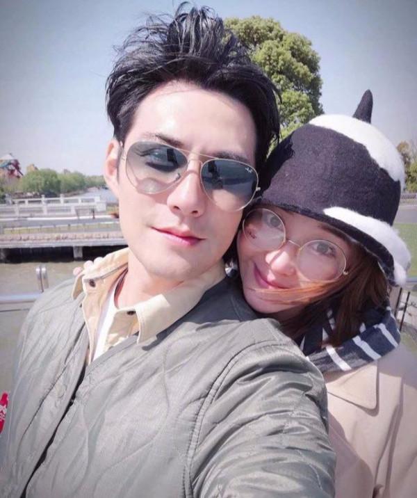 嚴屹寬杜若溪:一見鍾情愛上你,買房只寫老婆名字,婚後恩愛依舊 嚴屹寬杜若溪:一見鍾情愛上你,買房只寫老婆名字,婚後恩愛依舊