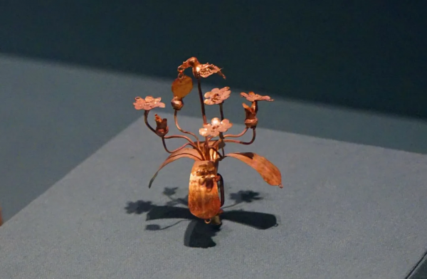 為了敦煌特展,故宮拿出了秘藏60年的大小忽雷 為了敦煌特展,故宮拿出了秘藏60年的大小忽雷