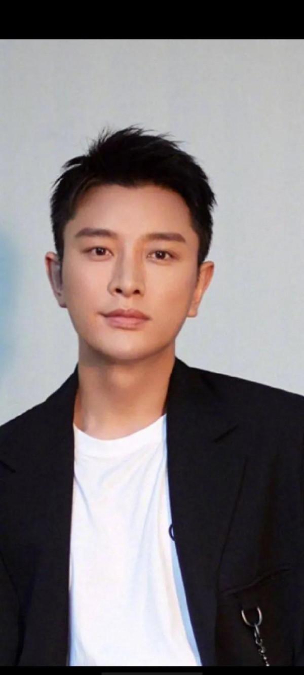 影壇帥哥高畫質照～賈乃亮