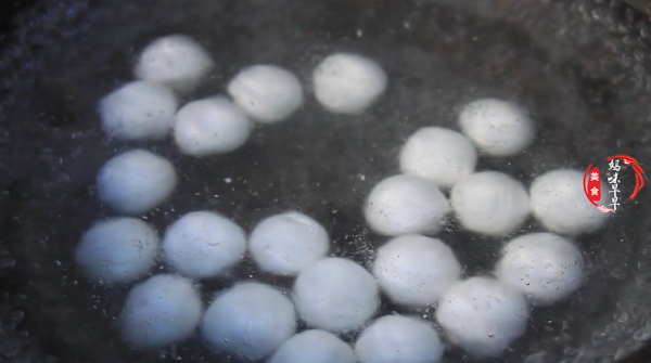 明日大年初十“地日”，不管有錢沒錢，這3種傳統美食記得吃