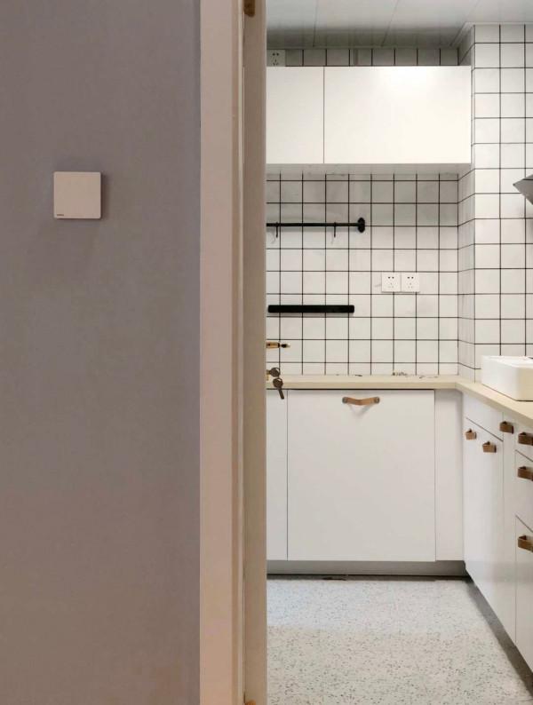 50平方米的一居室，搖身變成了仙女的家，衣帽間大餐廳樣樣皆全