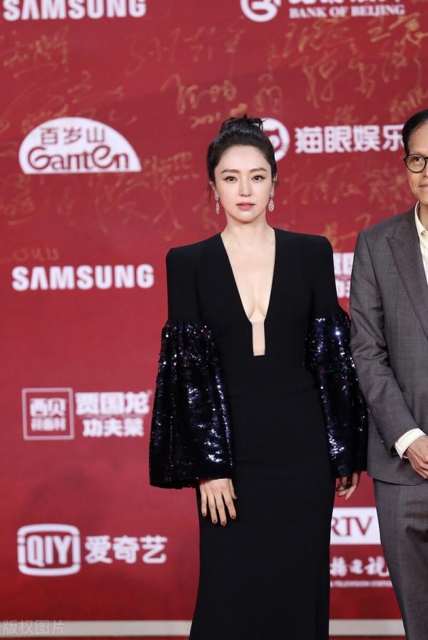 雪花女神龍董璇，兒時的美好回憶