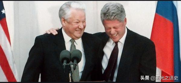 襲擊外國人、毆打警察,俄羅斯“納粹”為什麼無法無天? 襲擊外國人、毆打警察,俄羅斯“納粹”為什麼無法無天?